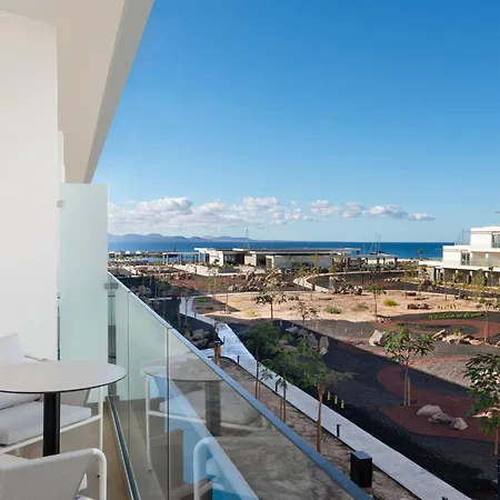 Barcelo 4*
